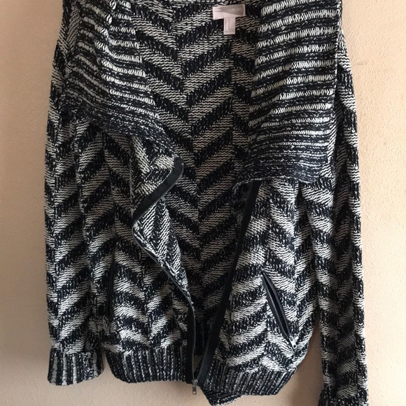 Forever 21 Sweater Jacket - Picture 2 of 5